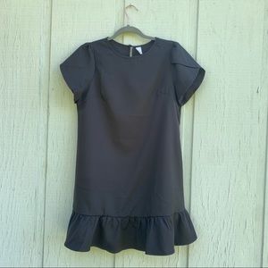 VERDUSA Women's Round Neck Short Sleeve Ruffle Hem Tunic Dress - Black, Medium